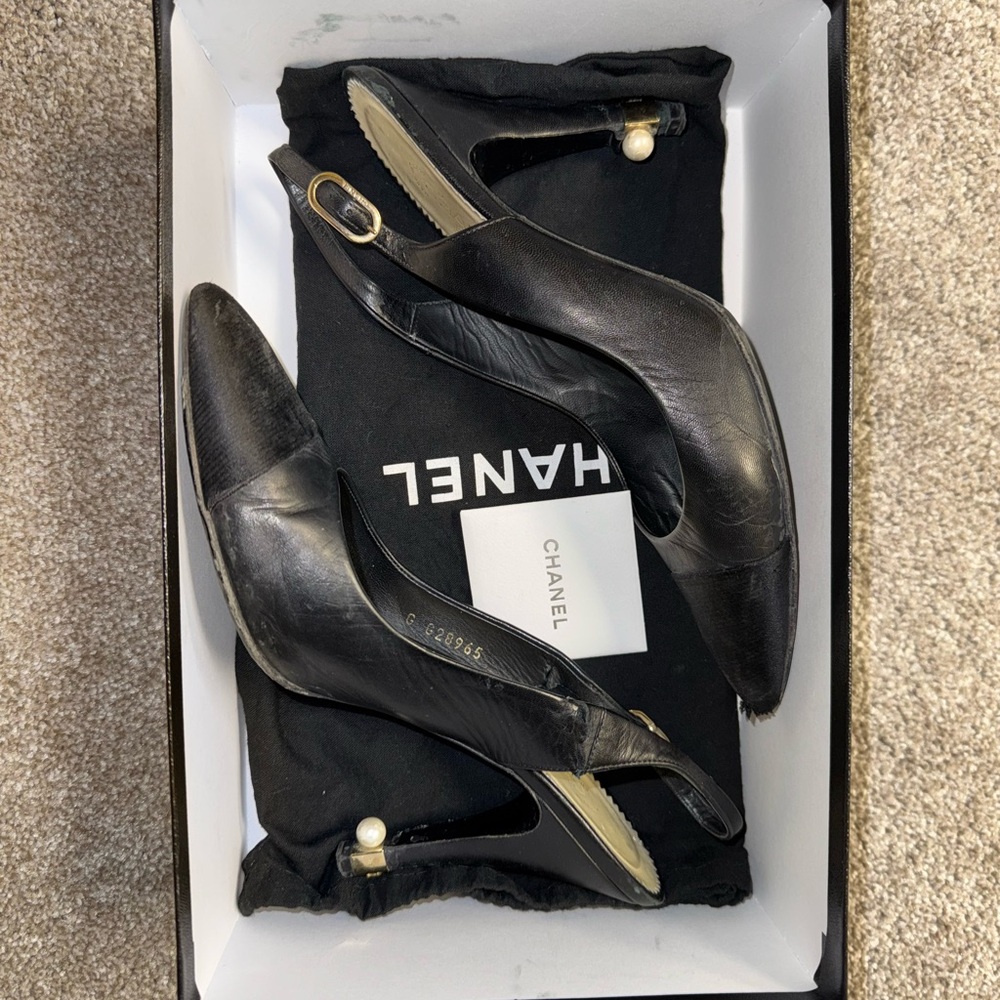 Chanel leather, silk & pearl Slingback Heels